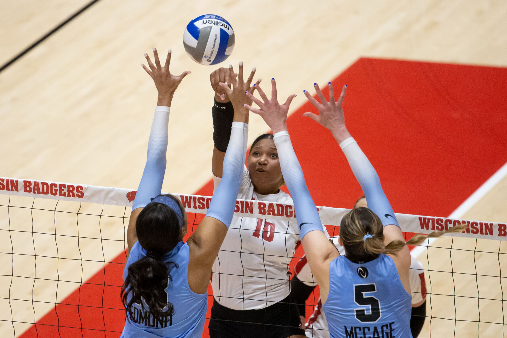 04052023 badger volleyball spring SKM 10.JPG